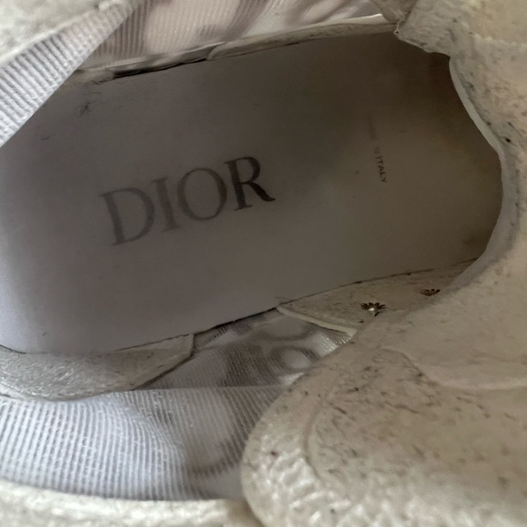 Dior x Kaws Converse - Picture 6 of 7